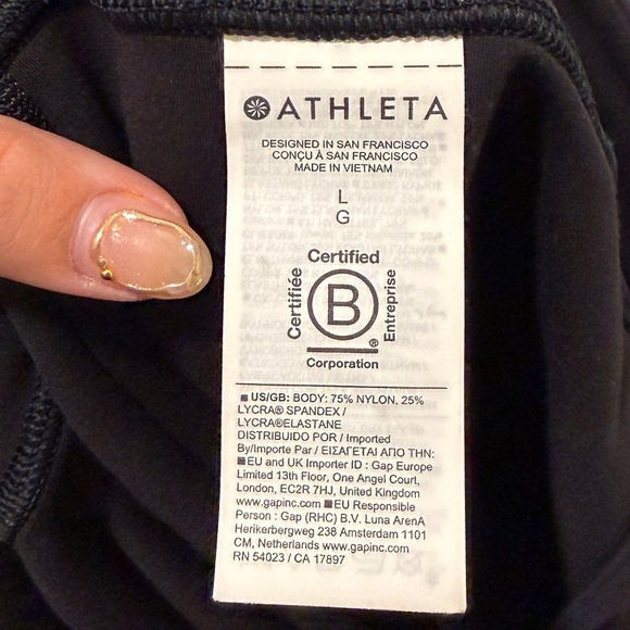 Athleta Elation Ultra High Rise 7" Short In Black Size L - Picture 7 of 8